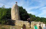 Le menhir de Saint-Uzec : visite à Pleumeur-Bodou
