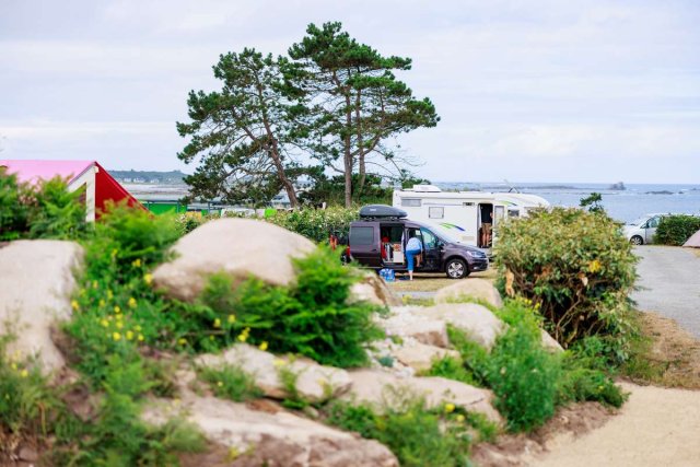 Camping Landrellec Côte de Granit Rose bord de mer